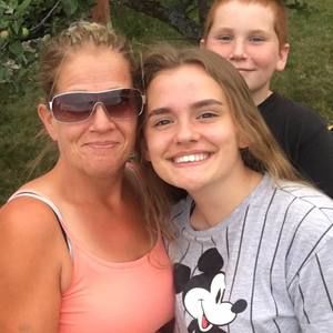 Meet your Posher, Allison